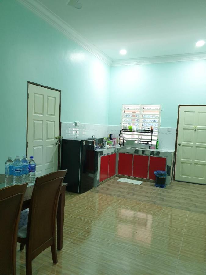 Nipah Homestay Kuala Besut Esterno foto